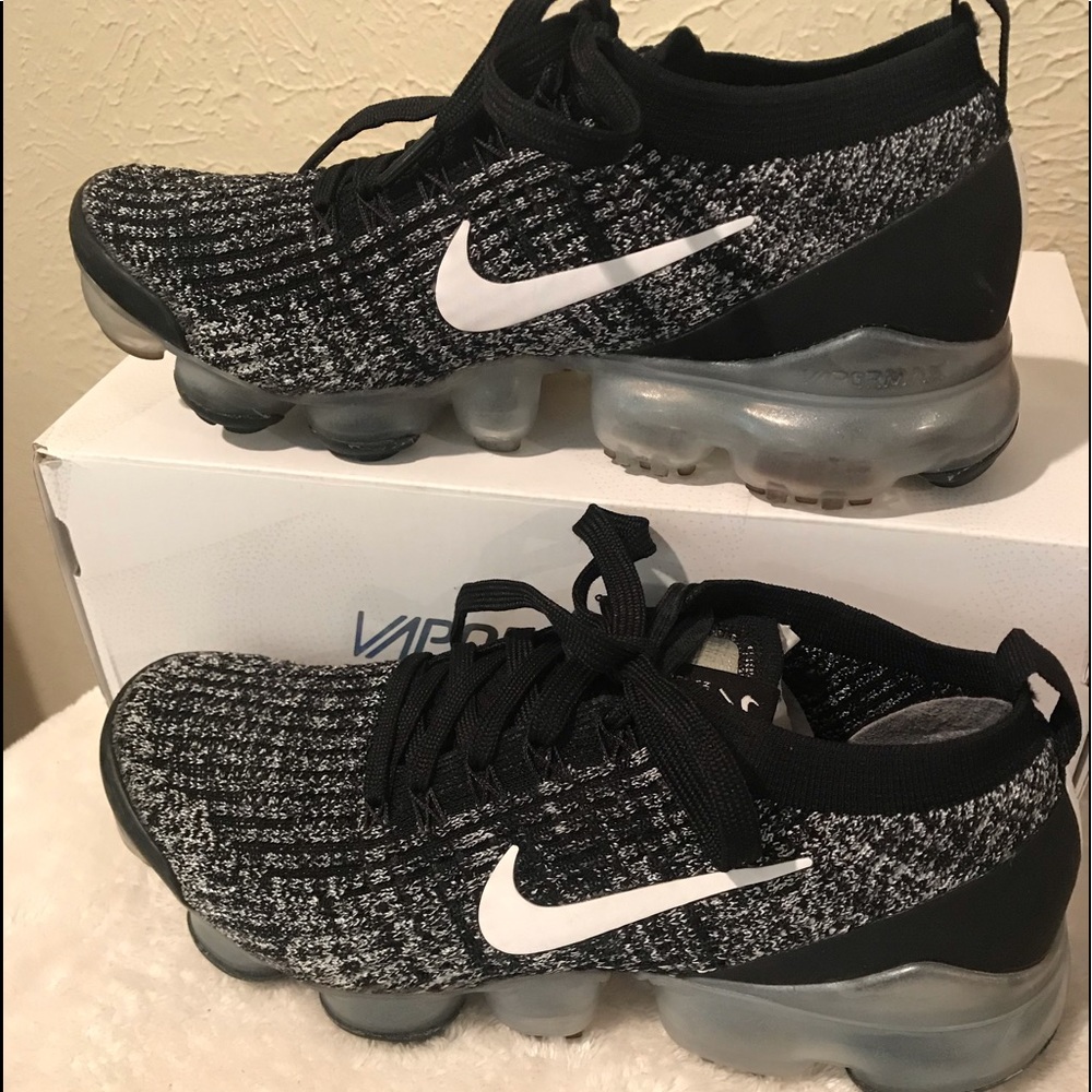 Nike Vapormax Flyknit 3 size 7.5
